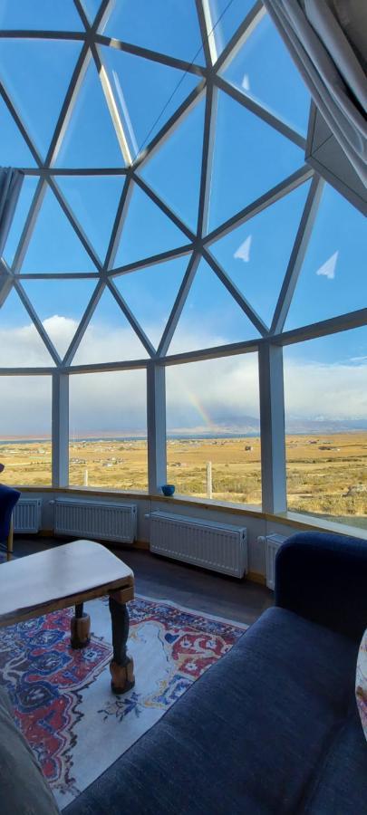 Dome With Stunning Glacier & Mountain Views Puerto Natales Exterior photo